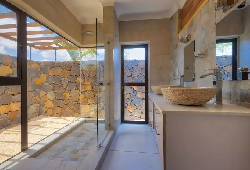 Villa De Haut Standing Diroma