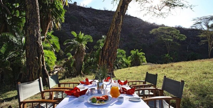 هتل Elewana Lewa Safari Camp