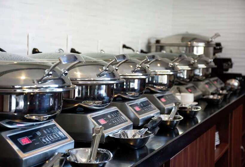 هتل Hampton Inn San Luis Potosi