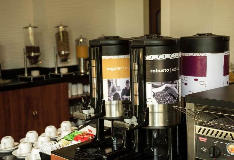 هتل Hampton Inn San Luis Potosi