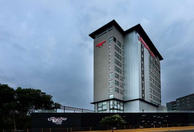 هتل Hampton Inn San Luis Potosi