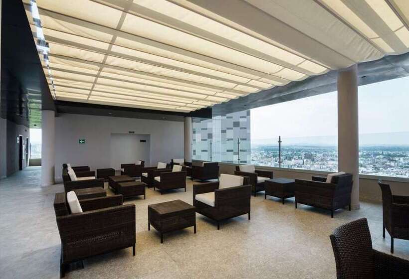 هتل Hampton Inn San Luis Potosi