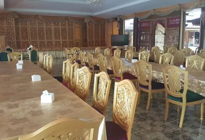 Hotelli Nakaraj Princess Chiang Khong