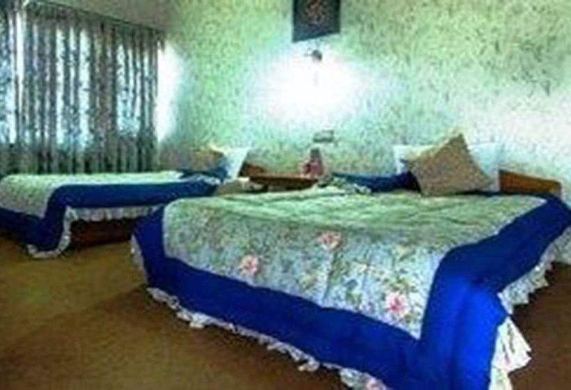 هتل Niva Niwa Lodge