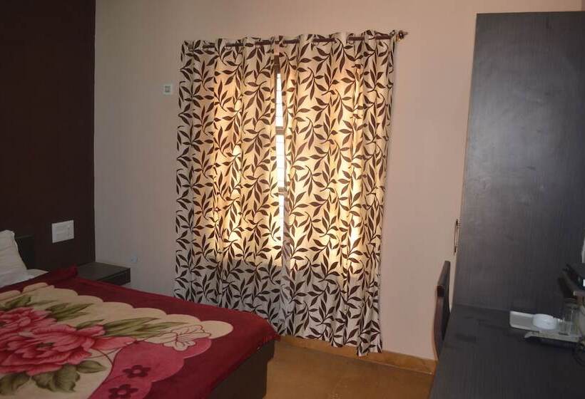 호텔 Pansari Palace