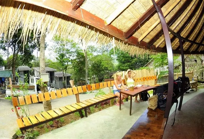 Hotel Phi Phi Hill Bamboo Bungalow
