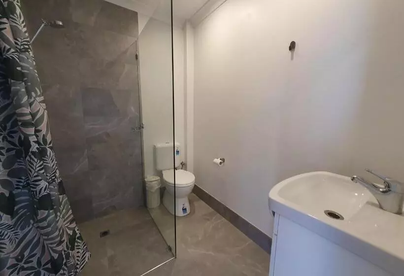 مُتل The African Reef