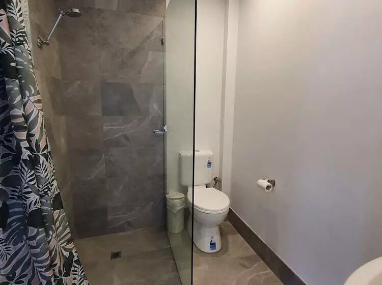 مُتل The African Reef