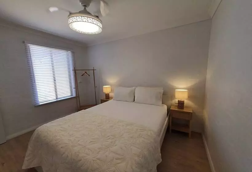 مُتل The African Reef