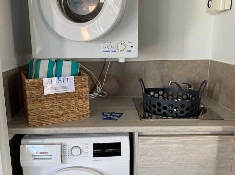 Nova Mooloolaba Beach