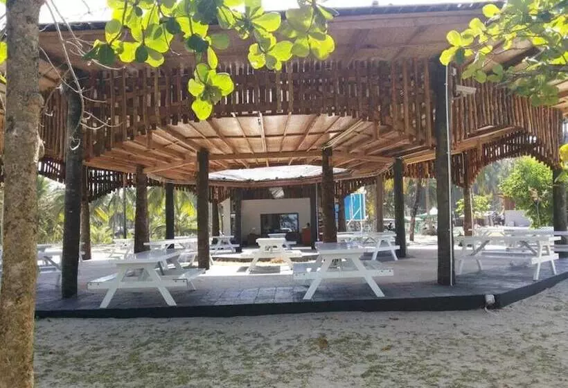 پانسیون Ocean Front Campgrounds