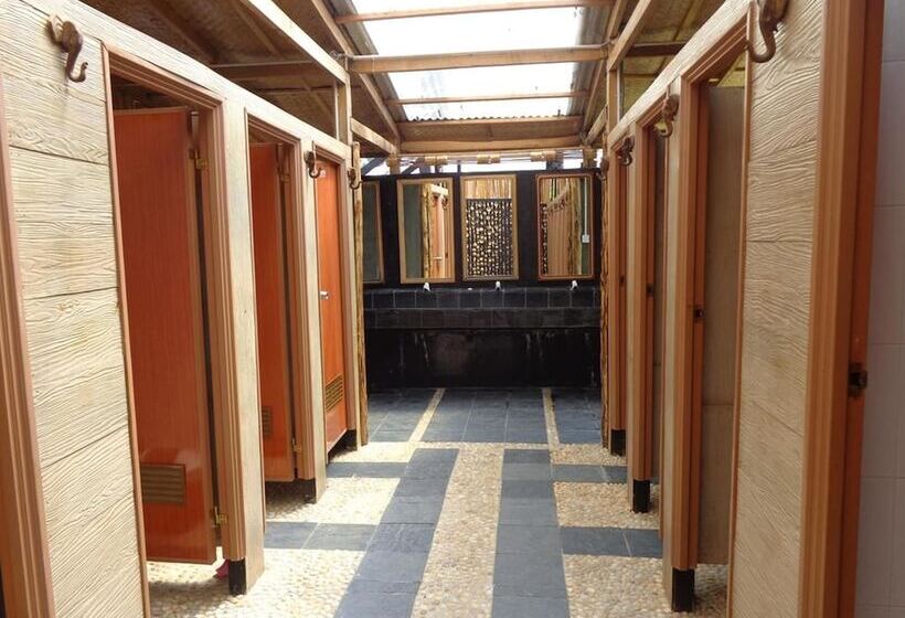 پانسیون Ocean Front Campgrounds