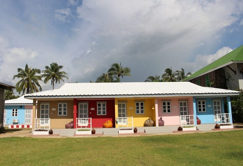 پانسیون Ocean Front Campgrounds