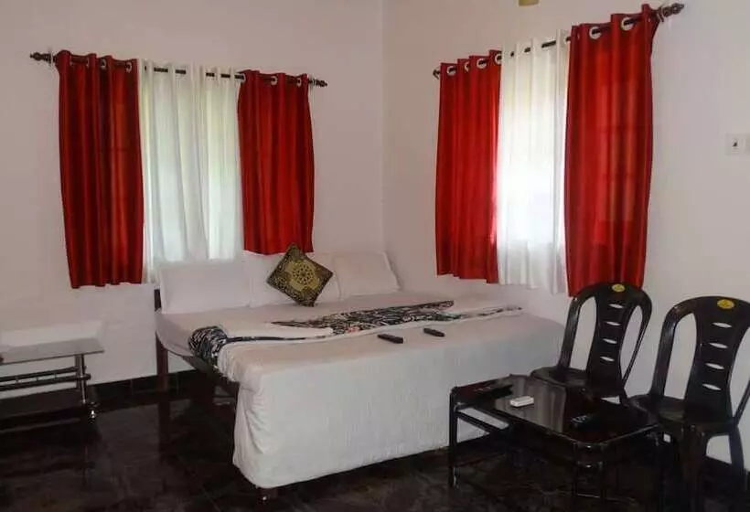 Pension (Hôtel basse catégorie) Thomson House