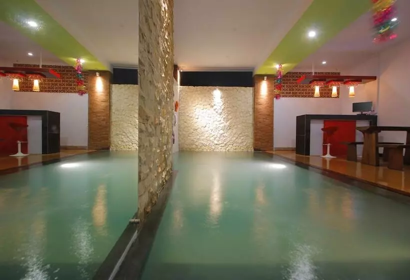 پانسیون Valomia Guest House