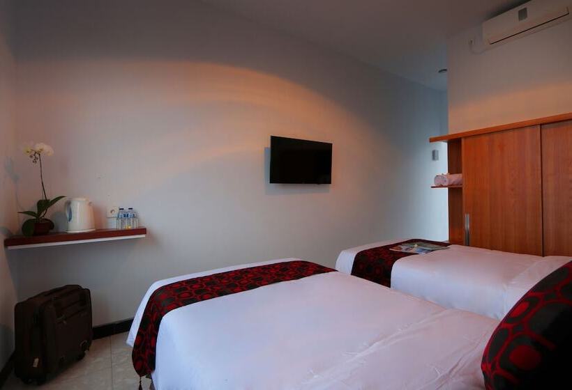 ペンション Valomia Guest House