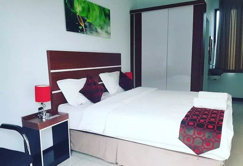 پانسیون Valomia Guest House