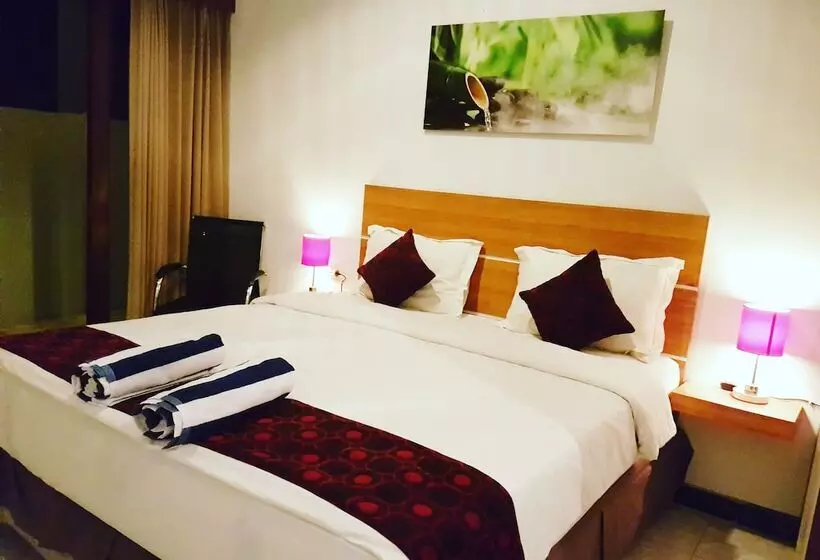 پانسیون Valomia Guest House