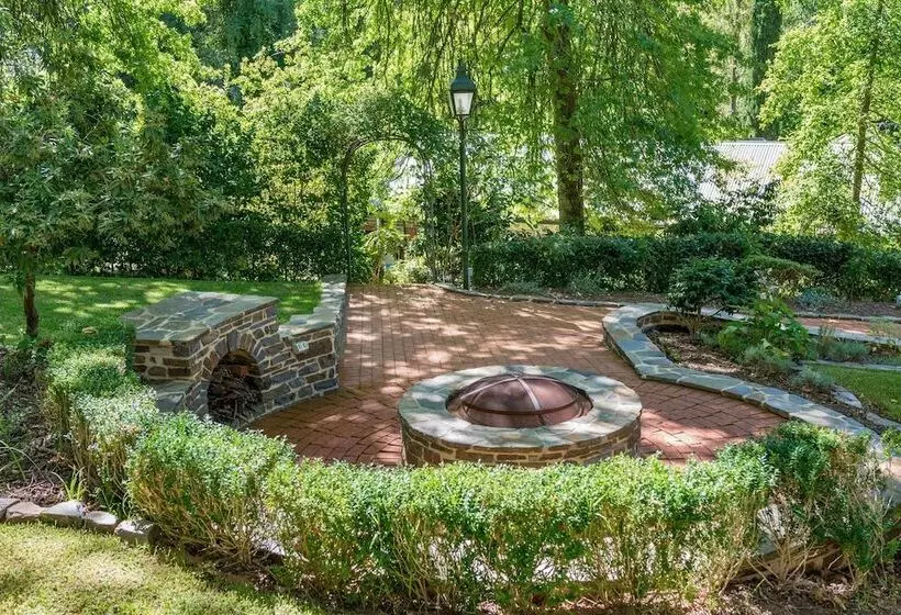 Sherwoode Bed And Breakfast