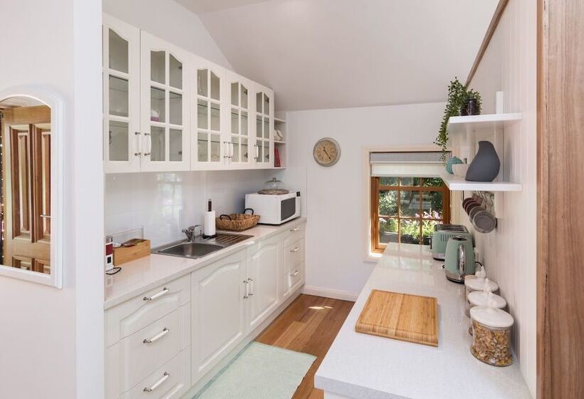 Sherwoode Bed And Breakfast