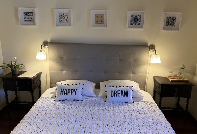 فندق صغير Bergui Guesthouse   Em Guimarães Desde 2017