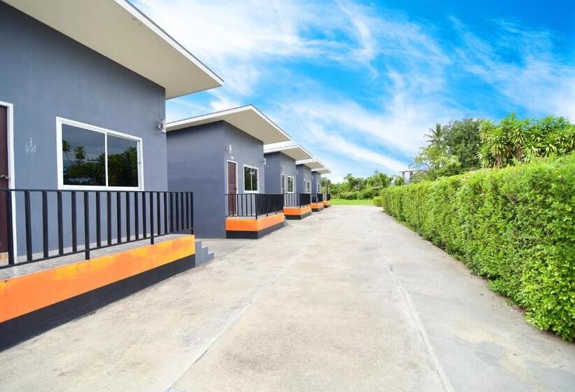 בית מלון כפרי Family House Resort