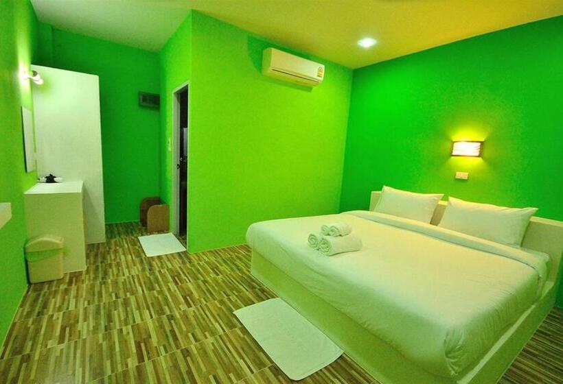 בית מלון כפרי Family House Resort