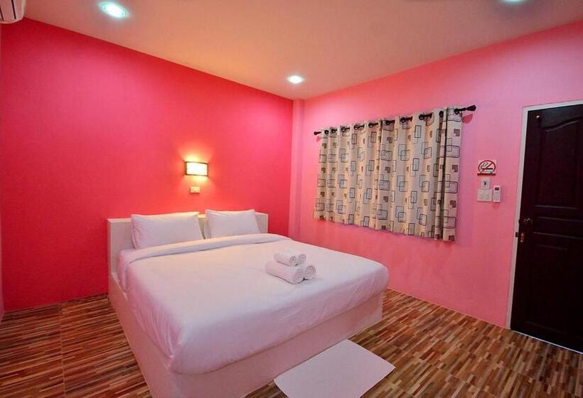 בית מלון כפרי Family House Resort