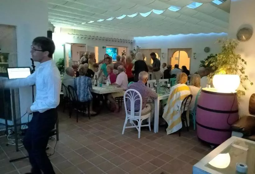 ホテル Solpark Tenis Sl Pension