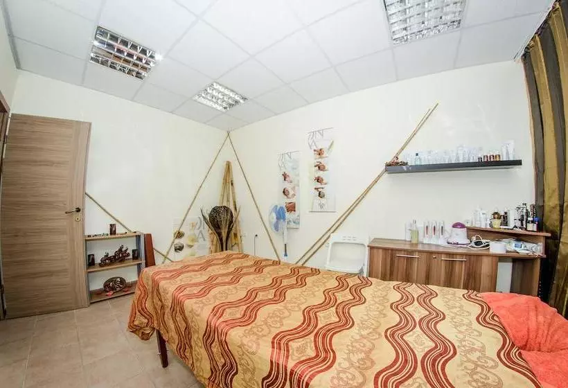Hotelli Holiday Garden Resort