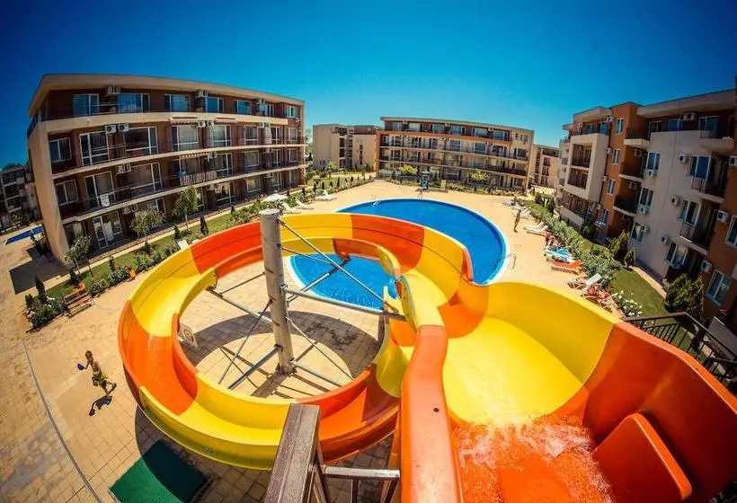 Hotelli Holiday Garden Resort