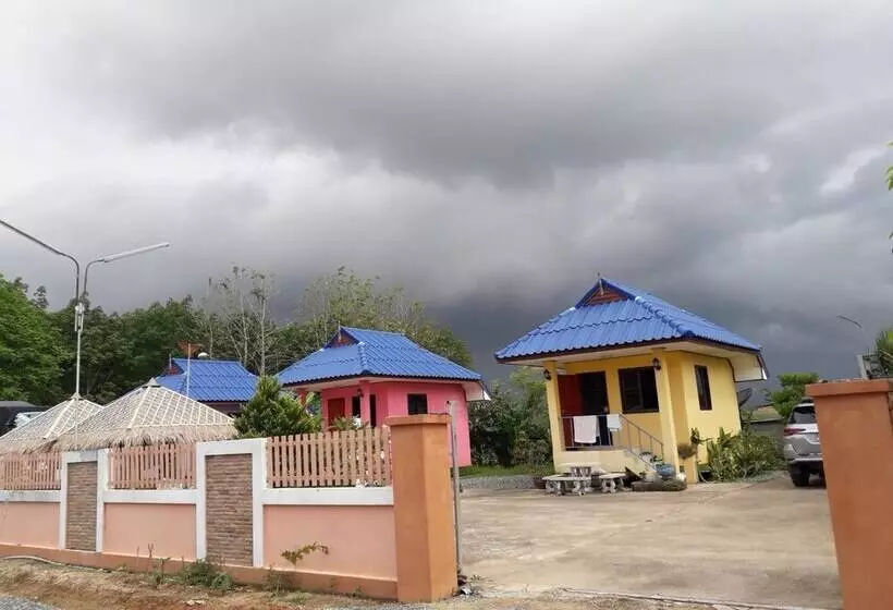 Hotelli Panna Kalong