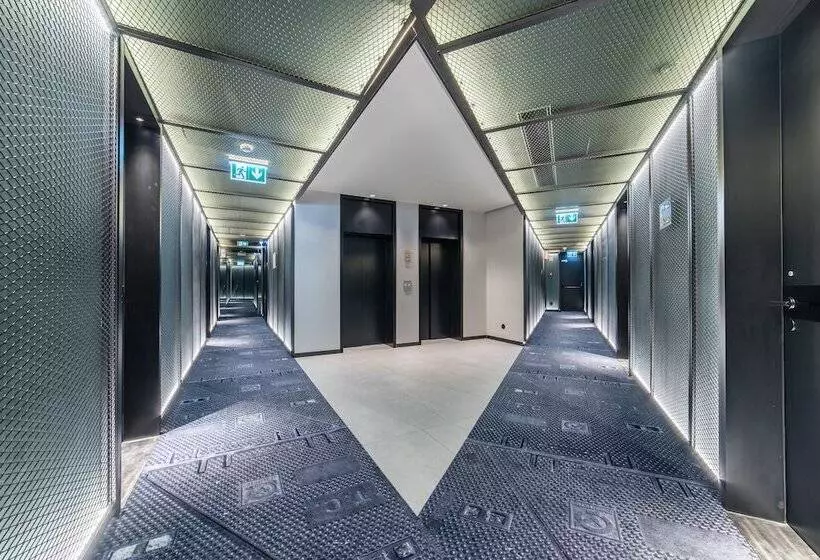 Hotelli Porto Royal Bridges