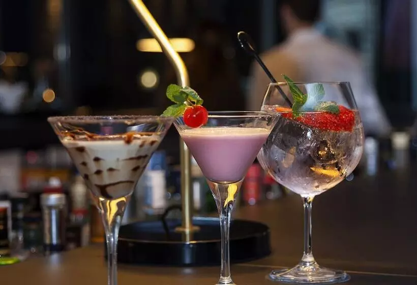 Hotelli Porto Royal Bridges