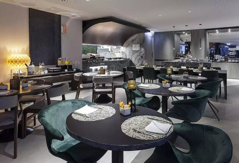 Hotelli Porto Royal Bridges