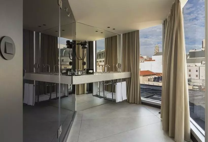 Hotelli Porto Royal Bridges