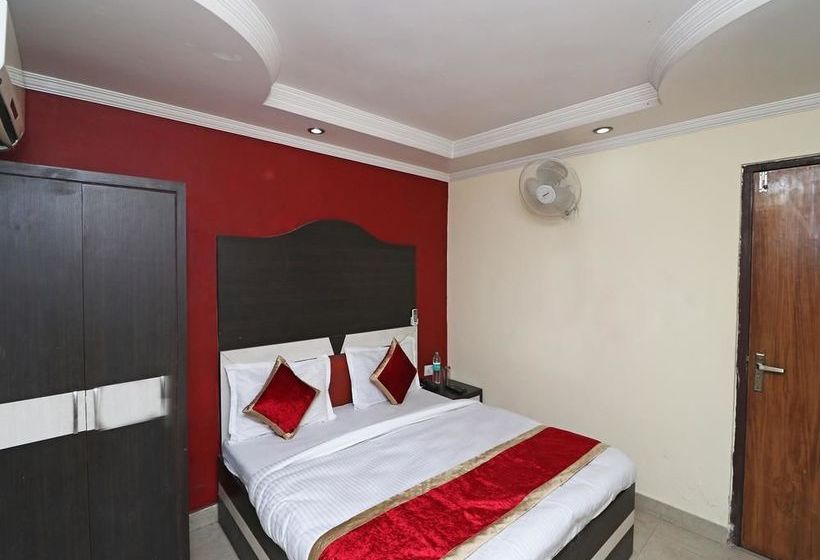 ホテル Punjab Regency