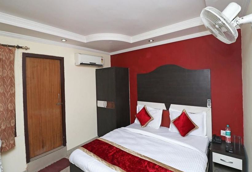 ホテル Punjab Regency