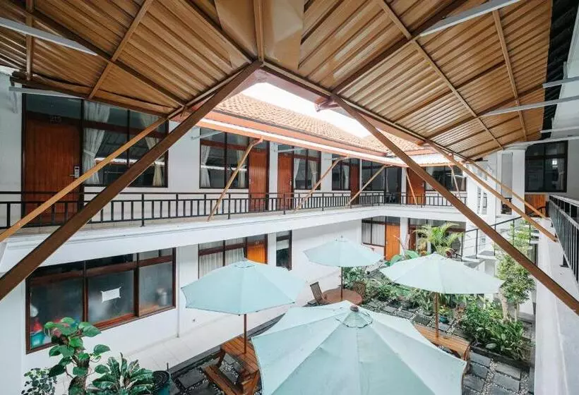 ホテル Reddoorz At Bali Kepundung Denpasar