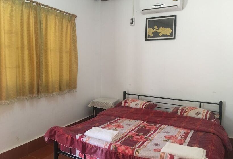 בית מלון כפרי Soutchai Resort