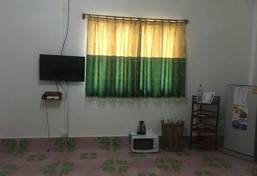 בית מלון כפרי Soutchai Resort