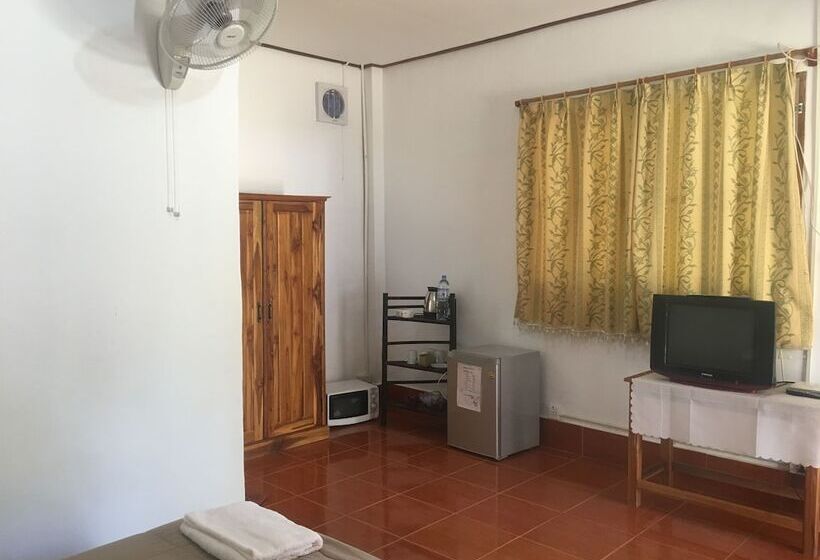 בית מלון כפרי Soutchai Resort