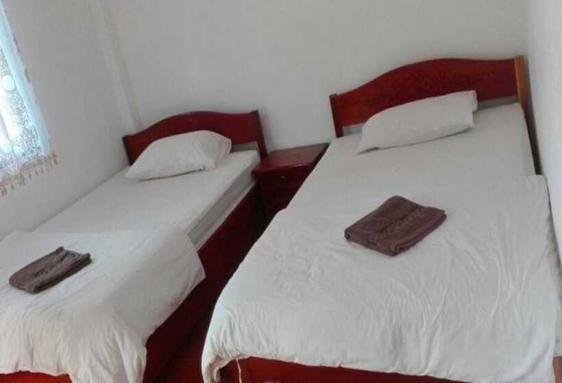 בית מלון כפרי Soutchai Resort