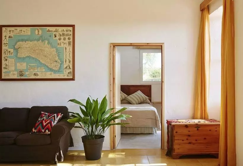 ホテル Agroturismo Turmaden Des Capita