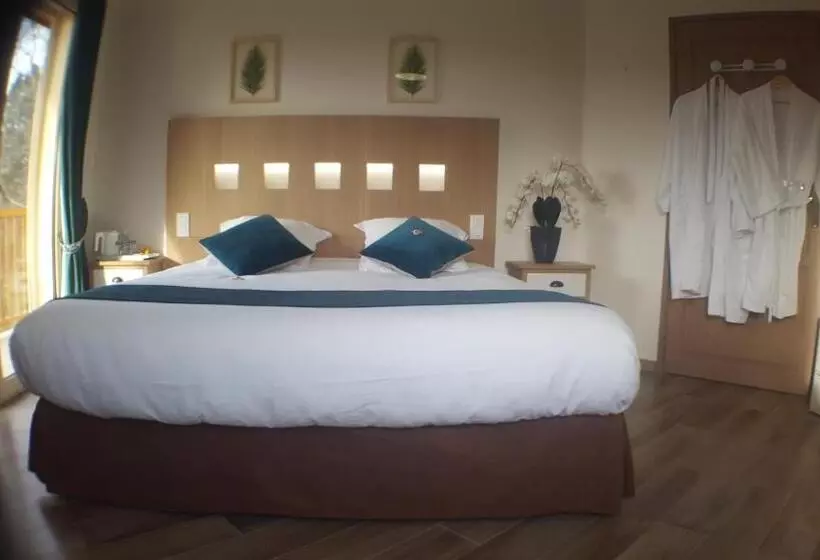 Majatalo Au Charme Du Lac Piscine Chauffé Proche Parc Et Restaurant Du Casino