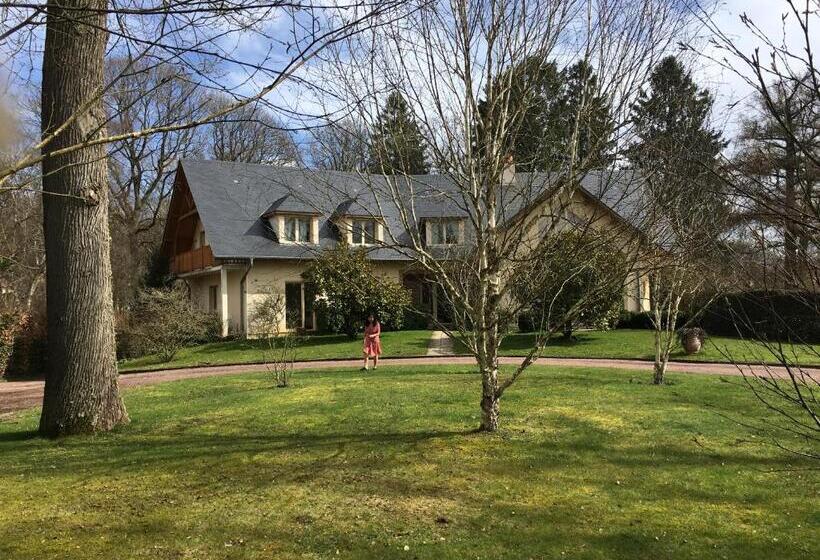 ペンション Au Charme Du Lac Piscine Chauffé Proche Parc Et Restaurant Du Casino