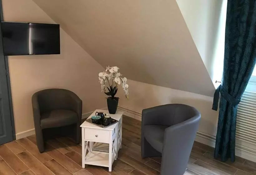 Majatalo Au Charme Du Lac Piscine Chauffé Proche Parc Et Restaurant Du Casino