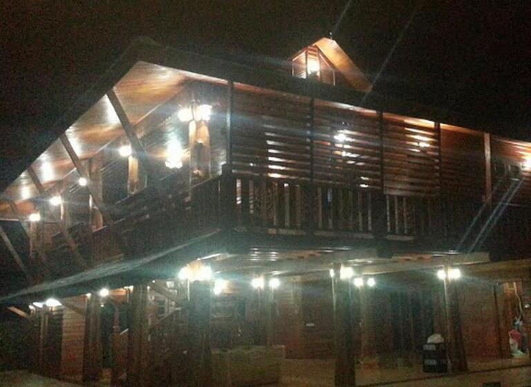 פנסיון Huanmaisakngam Resort