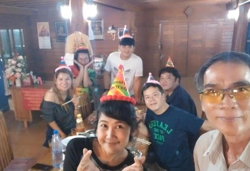 פנסיון Huanmaisakngam Resort