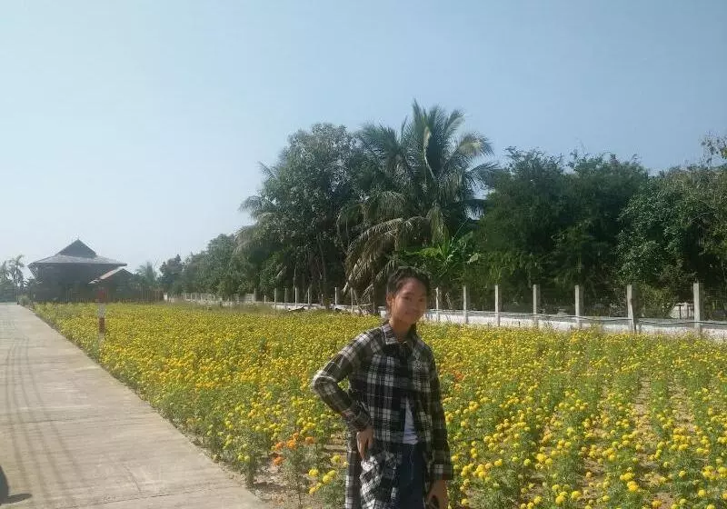 پانسیون Huanmaisakngam Resort